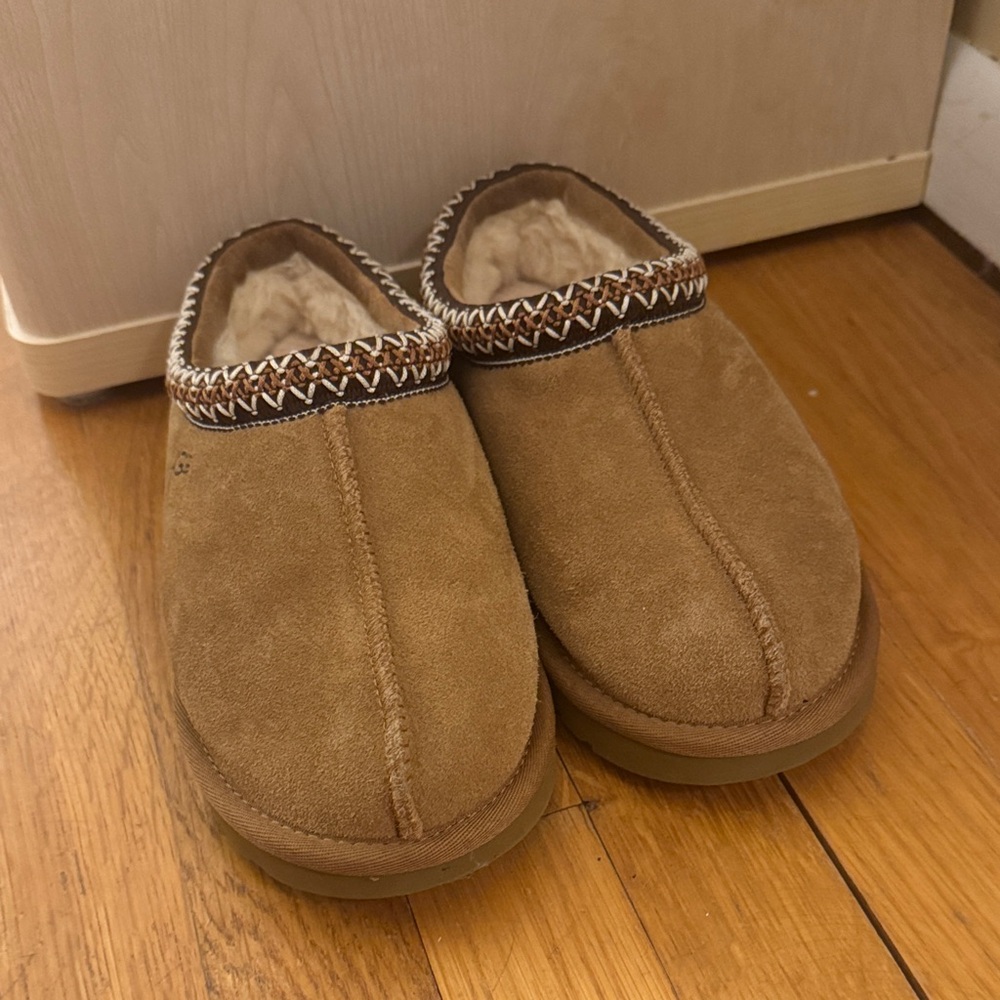 Women’s Ugg Slip-On Slipper